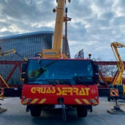 grúa móvil autopropulsada